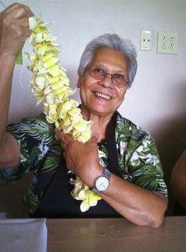 Hawaiian Leis Roses Flowers San Antonio Texas - Aloha Kitchen